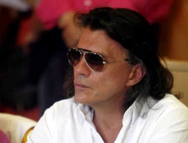 Ηλίας Ψινάκης: «Ευτυχώς κάηκε το σπίτι μου- Αν σωζόταν θα με κατηγορούσαν ότι εγώ έβαλα φωτιά»